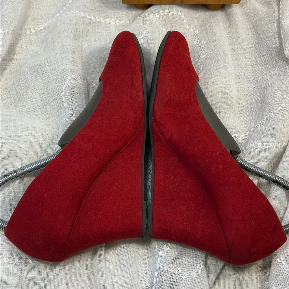 DexFlex Comfort great red hue wedges